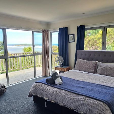 Apartamento Tree House Taieri Mouth Exterior foto