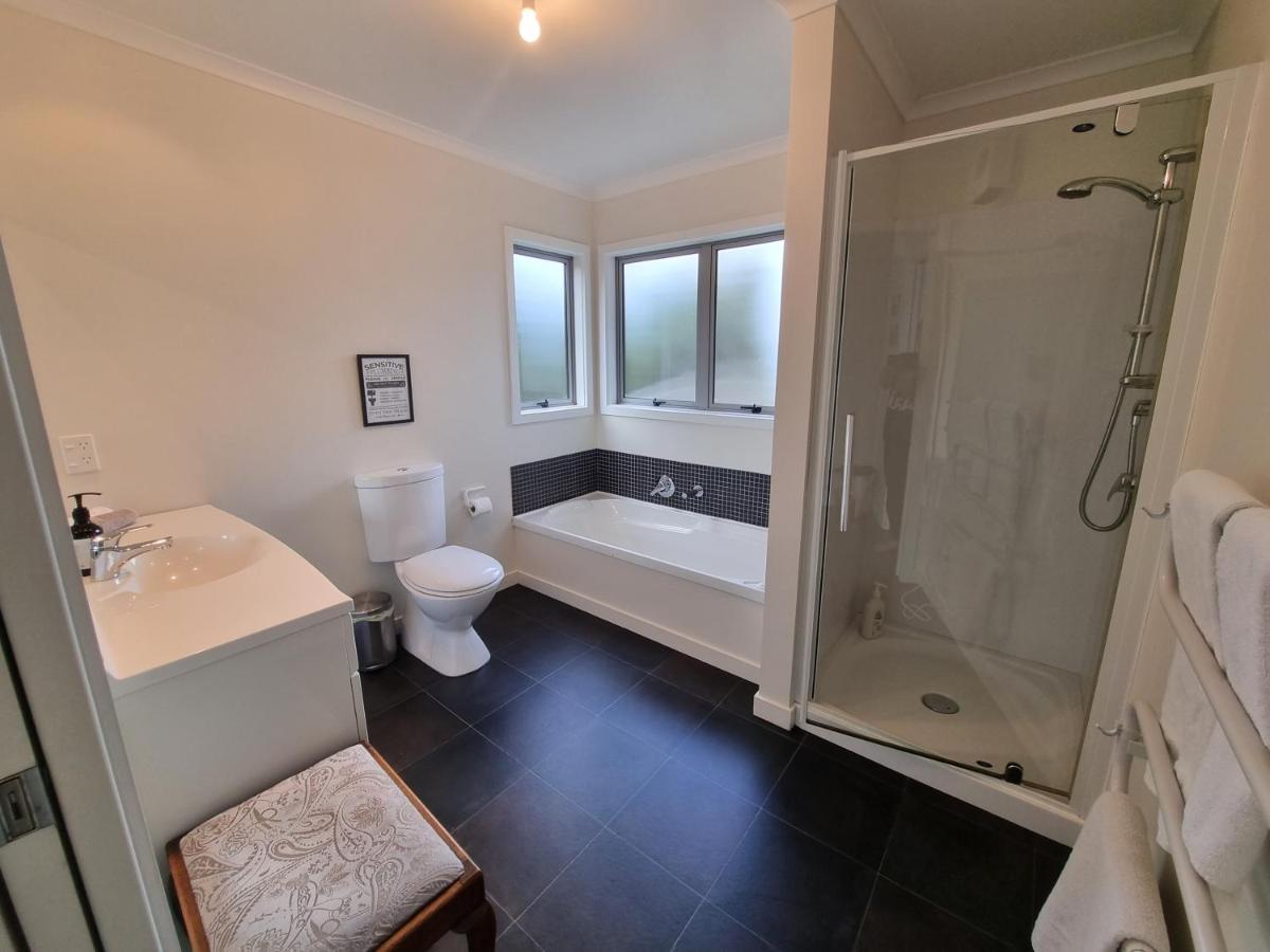 Apartamento Tree House Taieri Mouth Exterior foto
