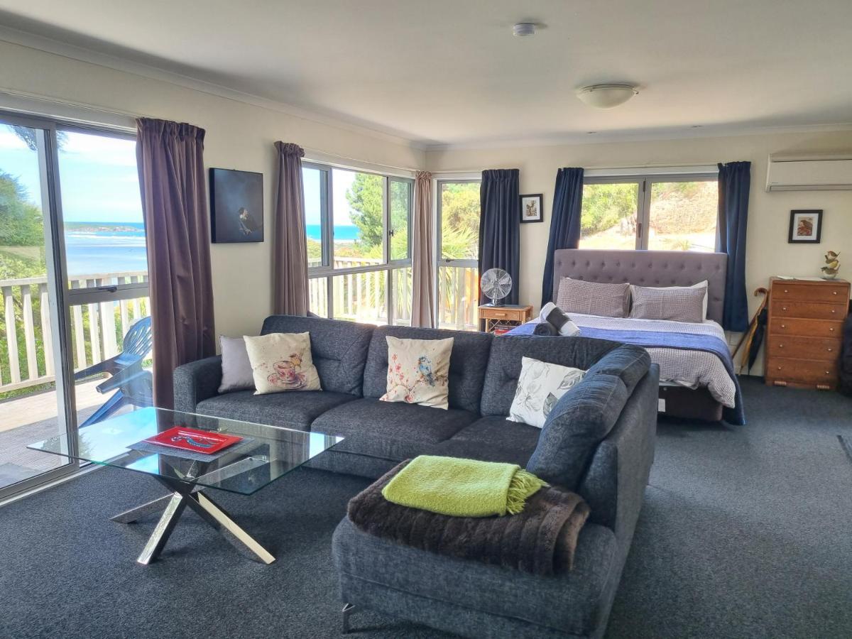 Apartamento Tree House Taieri Mouth Exterior foto